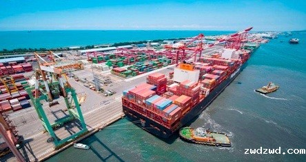 上海国际物流产业发展的优势和挑战