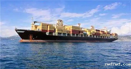 新加坡国际物流：地理位置与物流基础设施的完美结合