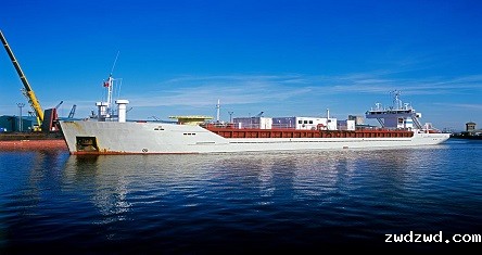 连接世界的重要节点：上海国际物流