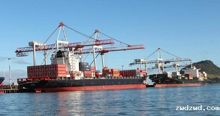 青岛国际货运代理：连接海洋与世界的纽带