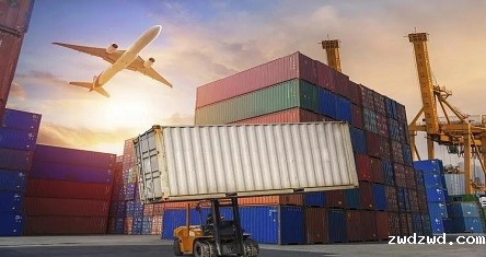 全球贸易中不可或缺的角色：美国国际货运代理的重要性