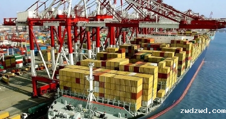 国际海运的现状、挑战与未来发展趋势